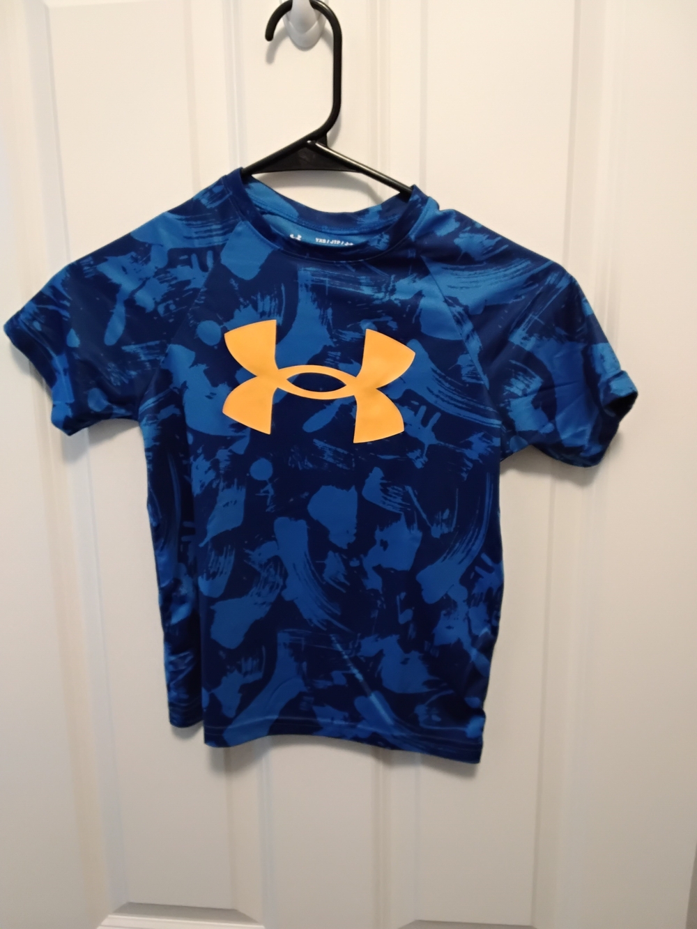 Under Armour Kids Blue Camo Swim Rashguard with Orange Logo